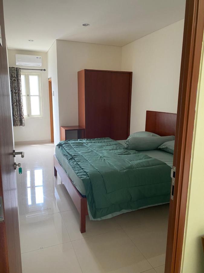 Rumah Pondok Pinang Jakarta Luaran gambar