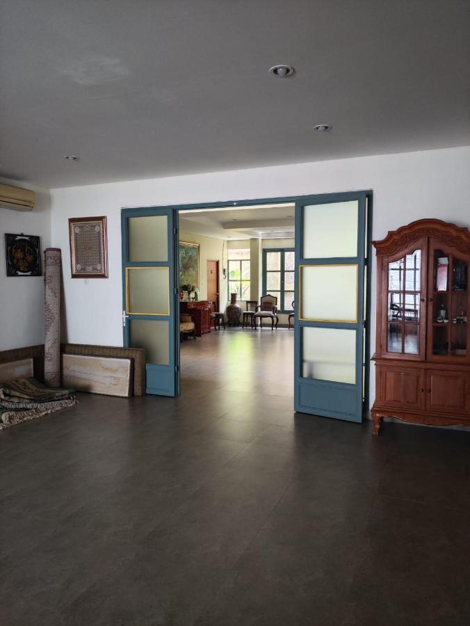Rumah Pondok Pinang Jakarta Luaran gambar
