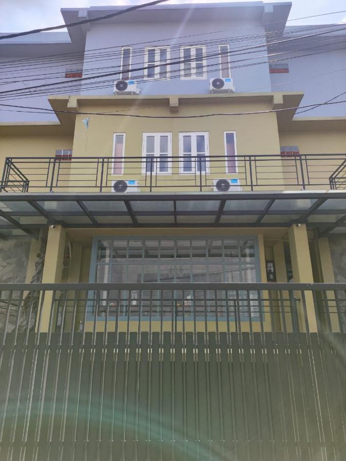 Rumah Pondok Pinang Jakarta Luaran gambar